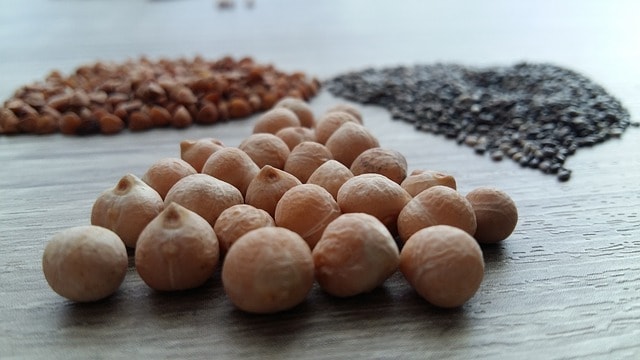 aliments riches en protéines - pois chiche, lentilles