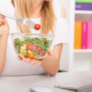 astuces pour manger équilibré - pause déjeuner au travail