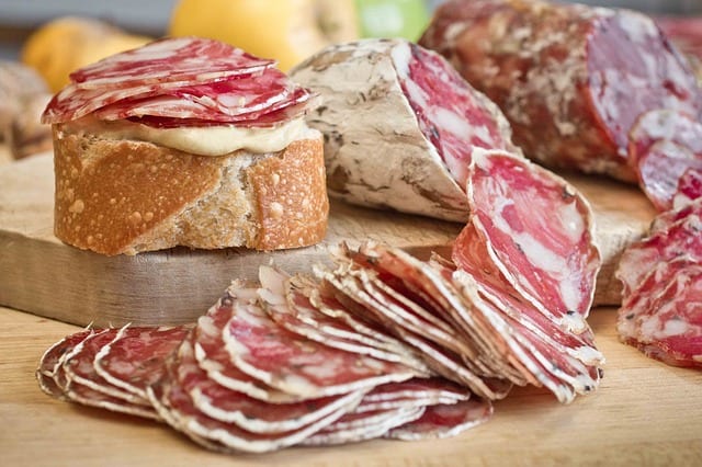 aliments à bannir de votre alimentation - charcuterie